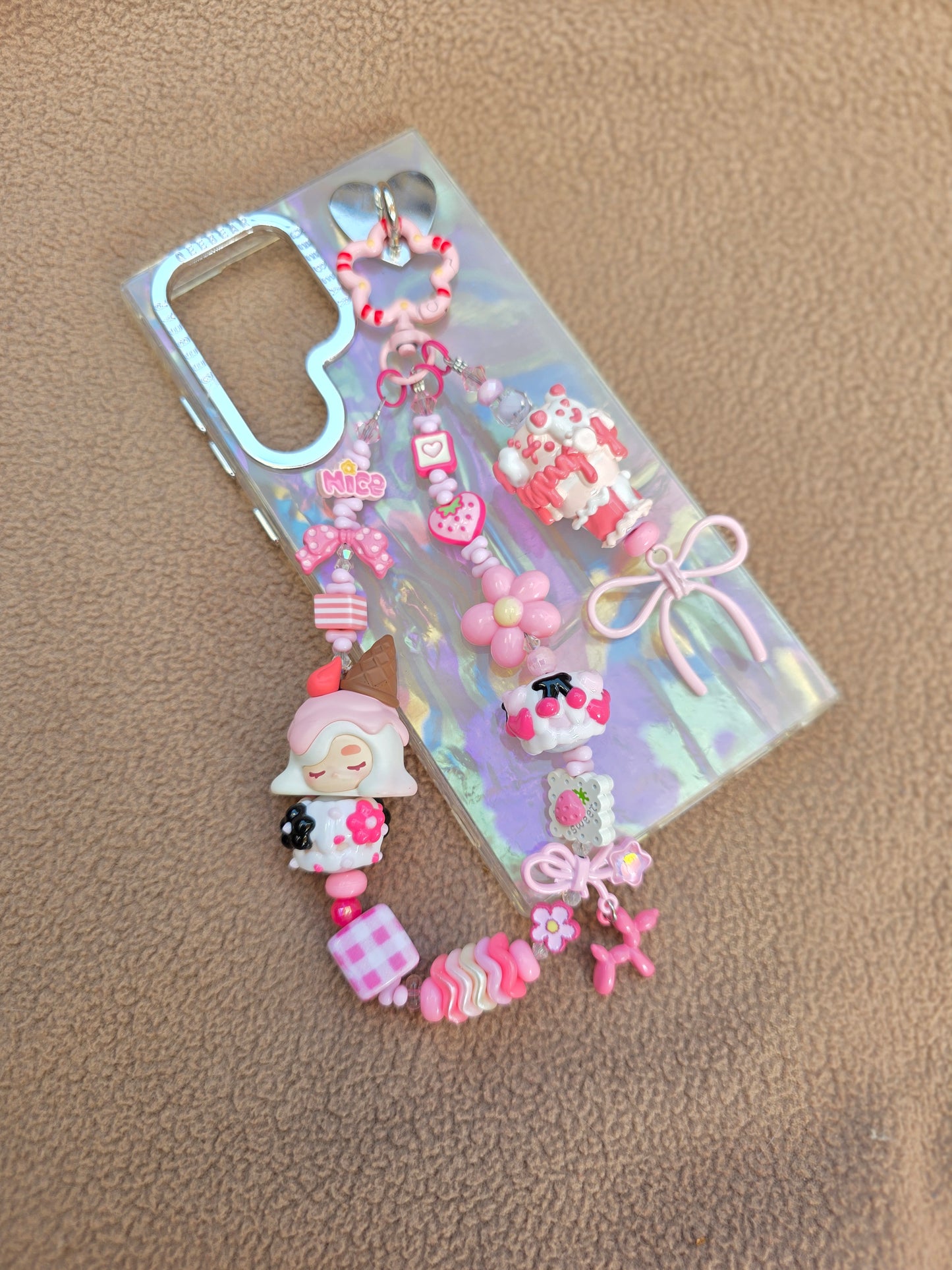 CHAKA Phone Charm